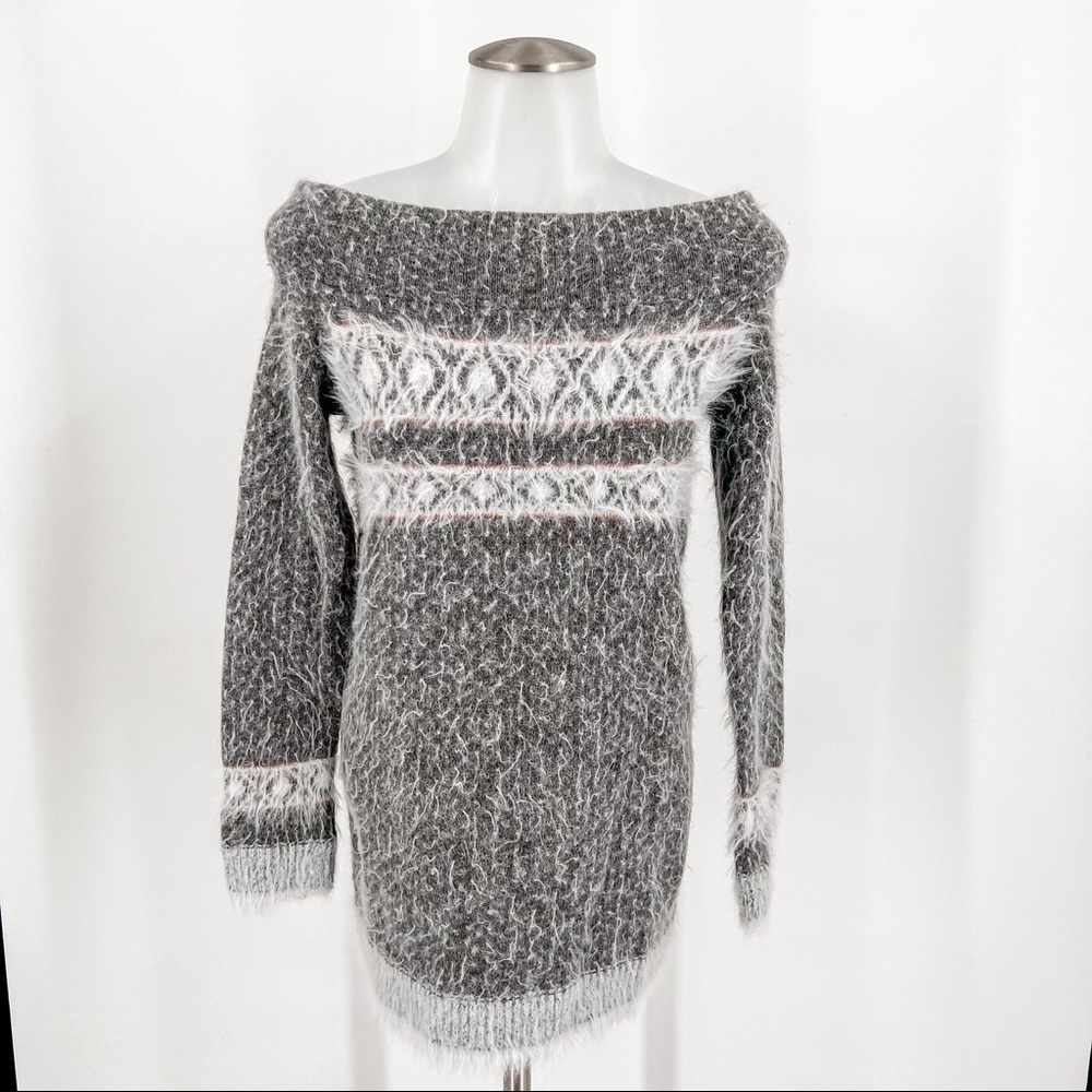 SLEEPING ON SNOW faroe off shoulder sweater